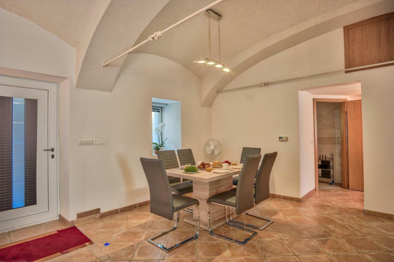 Apartment Pod Velbi Ljubljana Dış mekan fotoğraf